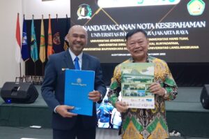 Universitas Hang Tuah Tandatangani 5 MoU, 10 PKS dan 20 IA Bersama Lima Perguruan Tinggi di bawah matra TNI dan Polri
