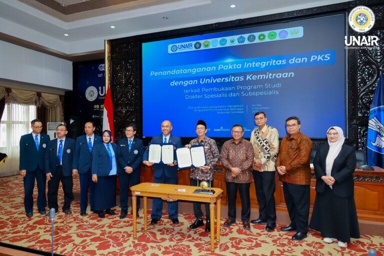 Rektor Universitas Hang Tuah Tanda Tangani Pakta Integritas dan Perjanjian Kerja Sama Pembinaan Program Pendidikan Dokter Spesialis dengan Universitas Airlangga