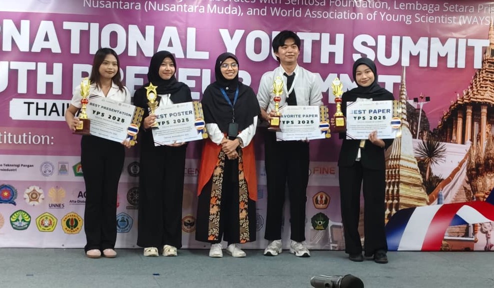 Mahasiswa Fakultas Kedokteran UHT Raih Prestasi Internasional di Bangkok